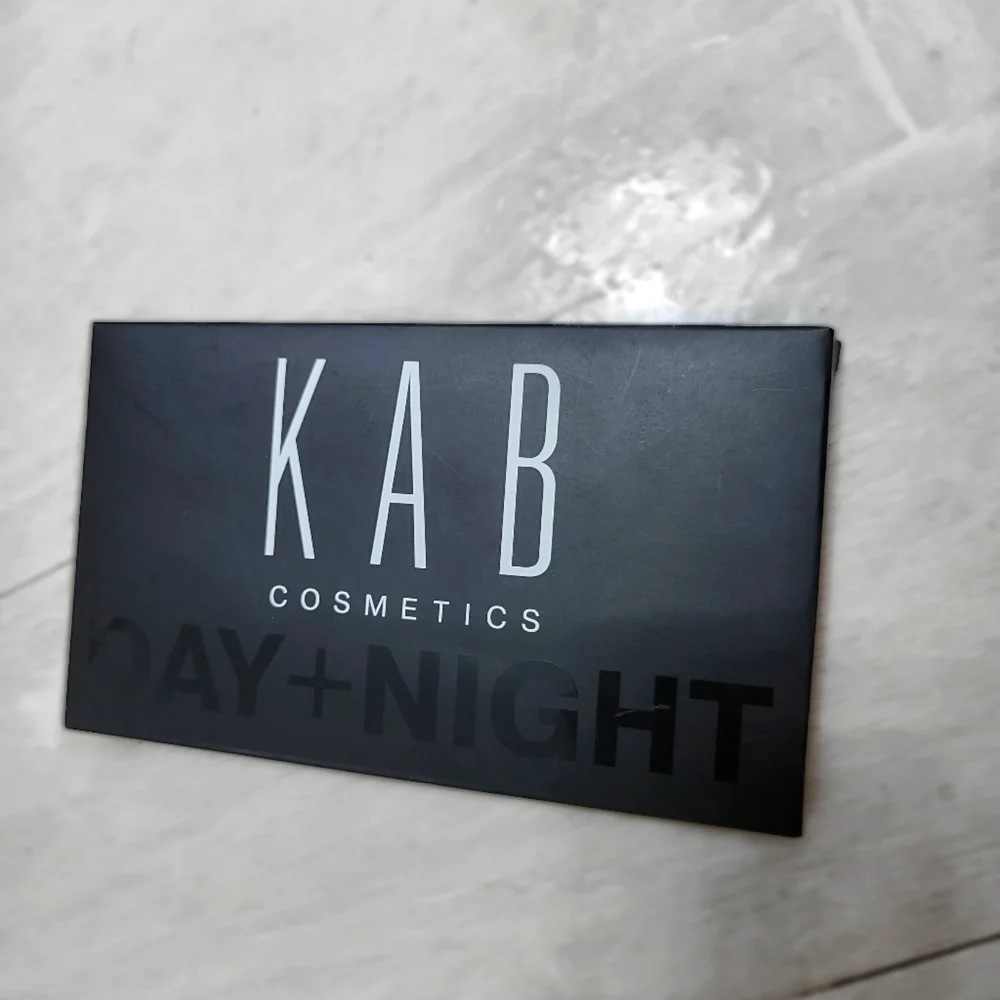 KAB Cosmetics Day to Night eyeshadow palette